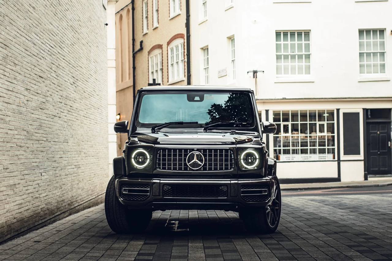 Mercedes G Class Black